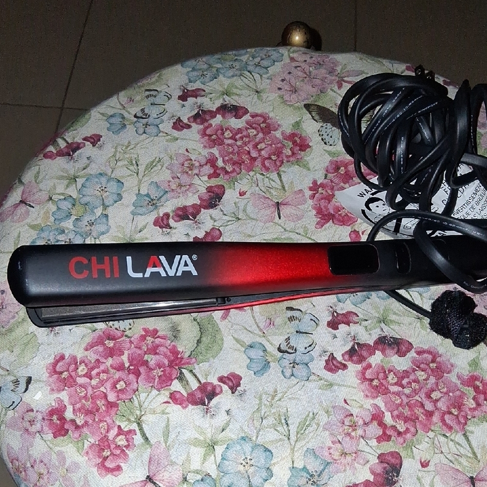 CHI Lava Ceramic Hair Straightener